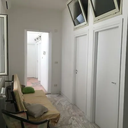 Center بيت ضيافة *